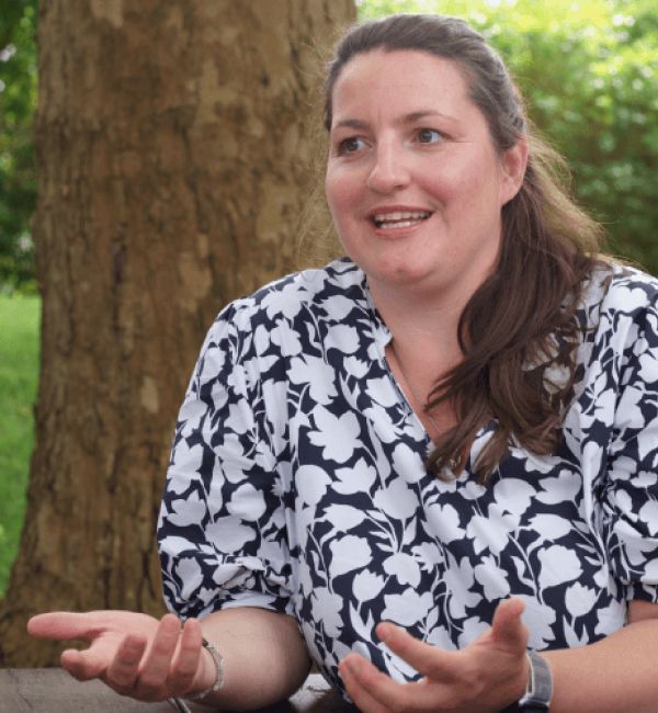 Dieses Bild zeigt Lisa Seiffert, Leitung bei der Schelchen GmbH