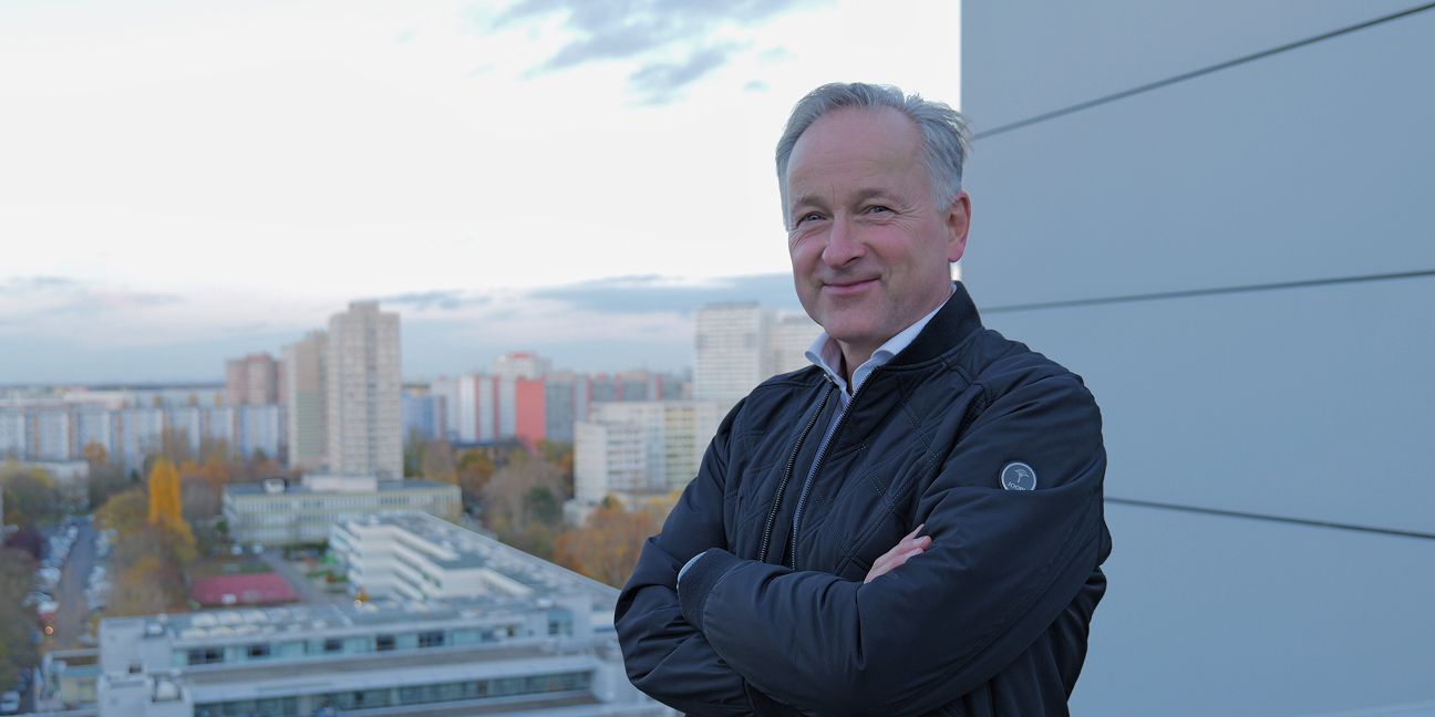 Dieses Bild zeigt Jens Fritsche und verdeutlicht das Thema Jens Fritsche, Centermanager des Storkower Bogens, im Interview