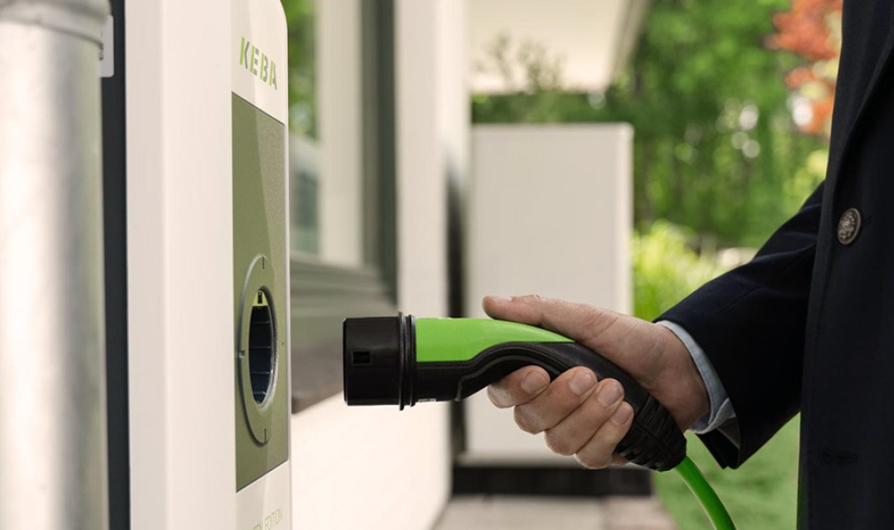 Foto von einem E-Auto-Ladevorgang