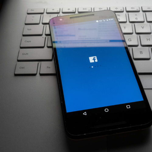 Datenschutz Facebook auf dem Smartphone