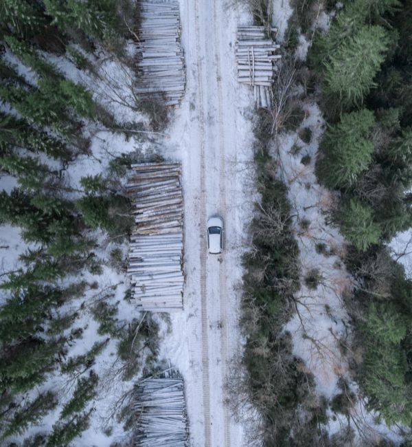 Dieses Bild zeigt eine Batterie und verdeutlicht das Thema Natrium-Ionen-Akkus: Ihre Rolle für E-Autos und PV-Speicher[