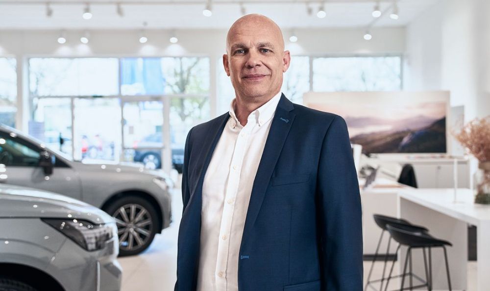 Dieses Bild zeigt Kay Braasch und verdeutlicht das Thema Volvo Autohaus Geschäftsführer von B&E Automobile im Interview
