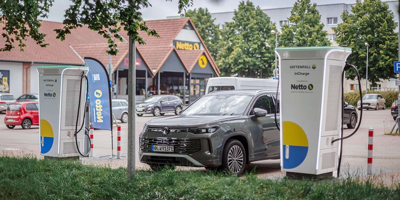 Dieses Bild zeigt eine Ladesäule und verdeutlicht das Thema So entwicklet sich die Ladeinfrastruktur in Deutschland
