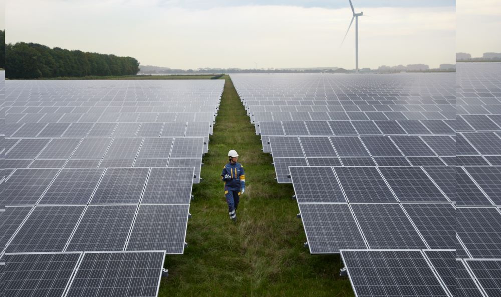 Windmühlen als Symbol für Übertragungsnetzentgelte 2024